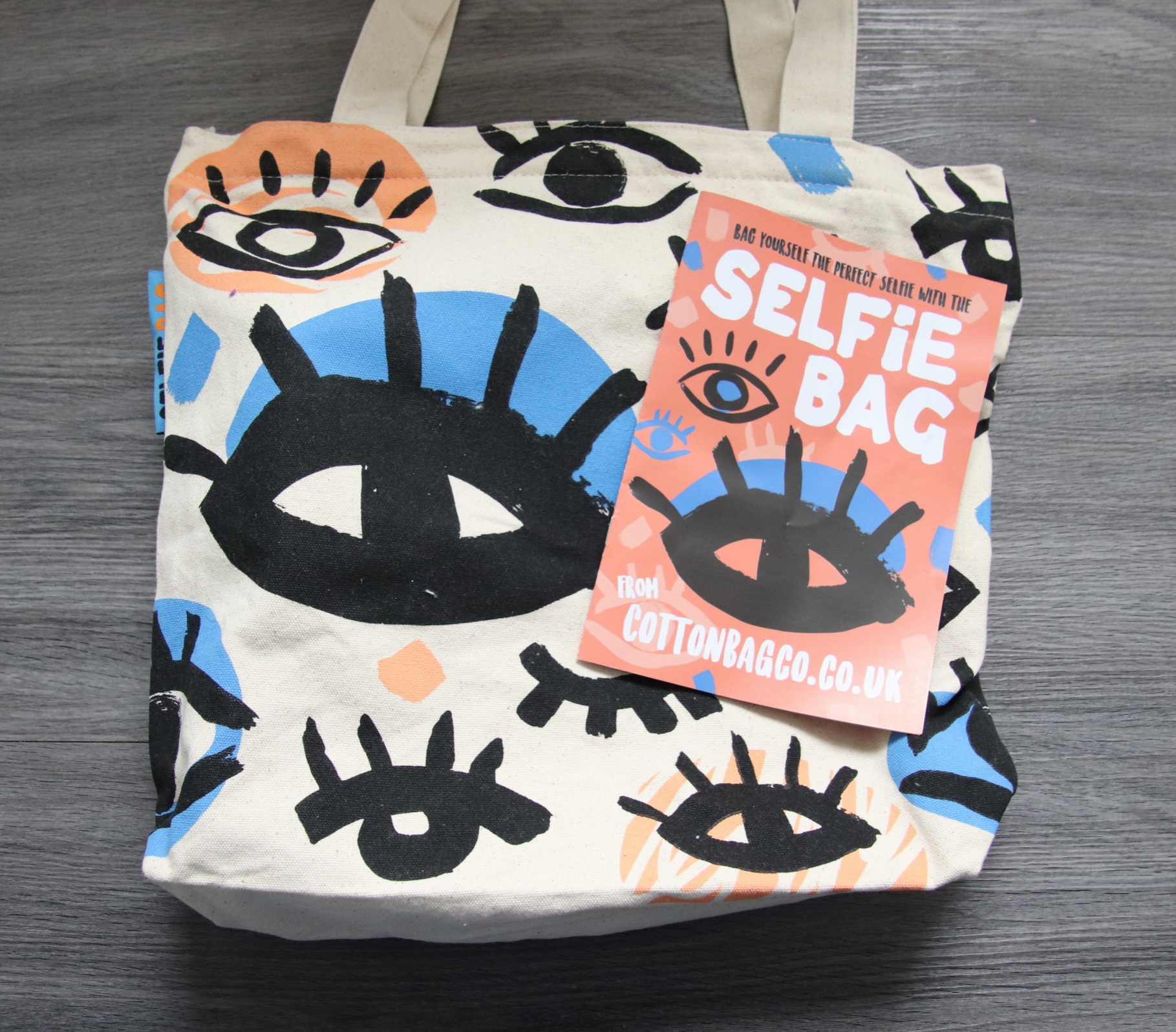 Gift Guide, Selfie Bag