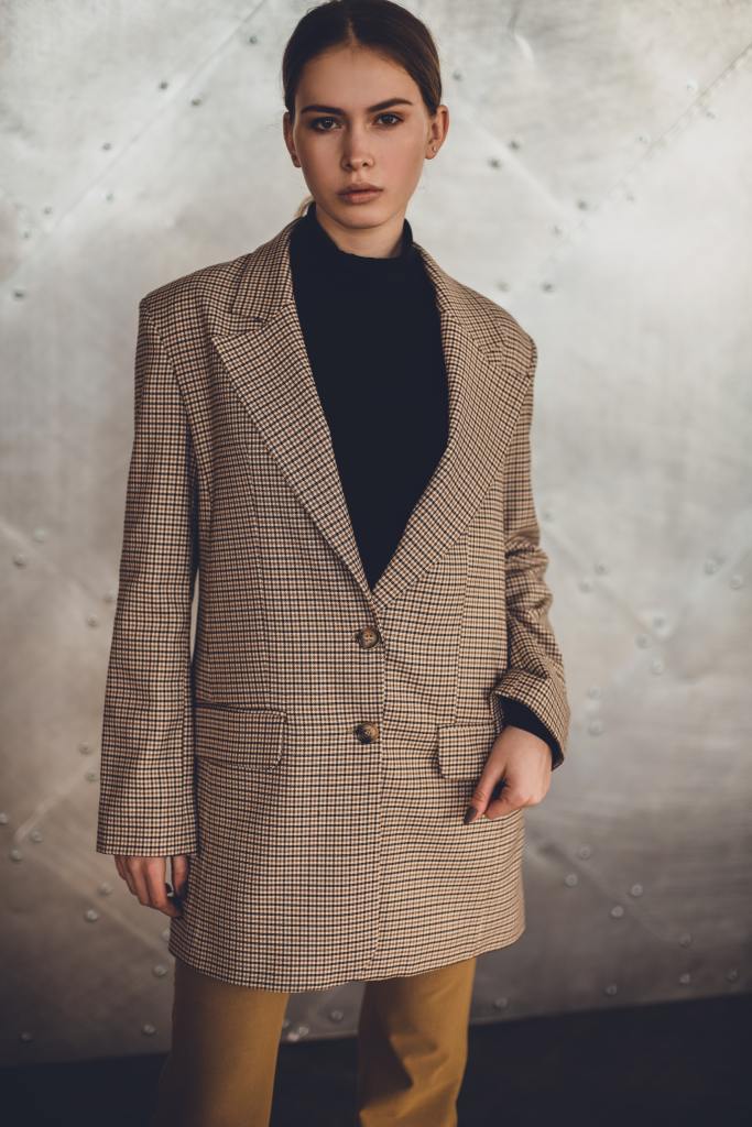 Oversized blazer image for 5 outfit ideas you need for Spring 2021