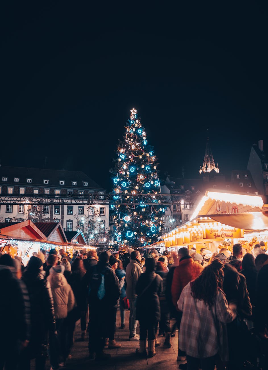 Christmas Traditions Around the World: Fun & Festive Ideas to Inspire Your&nbsp;Family