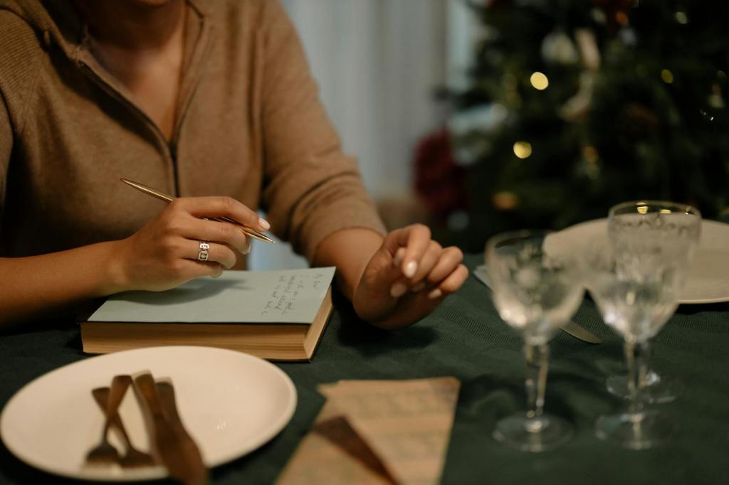 How to Stay Mindful and Present This Christmas: Tips for a Calmer, Happier Festive&nbsp;Season