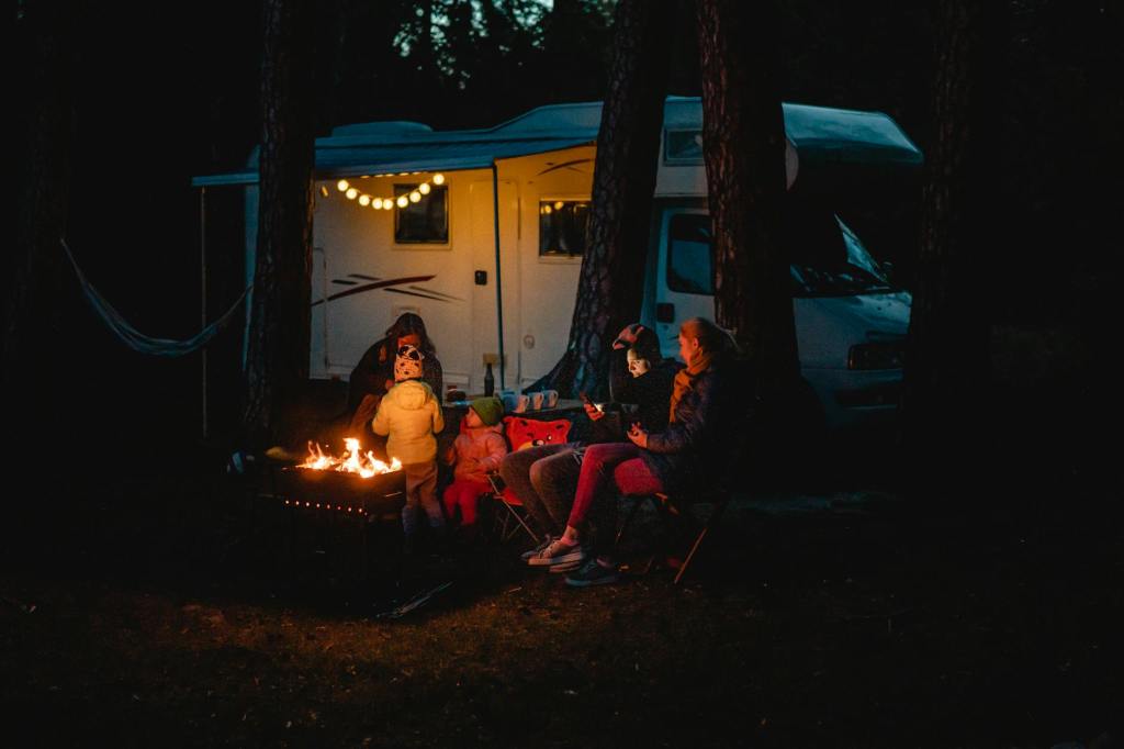 The Ultimate UK Staycation Packing List for Families (What You’ll Actually&nbsp;Need)