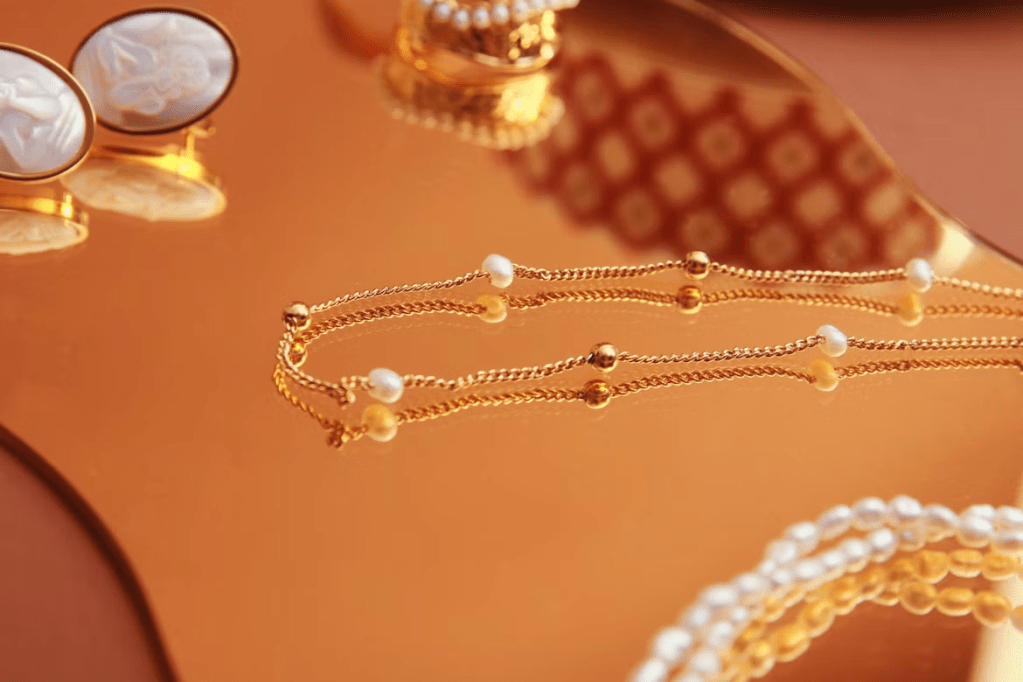 Building a Versatile Jewellery Collection for Mums